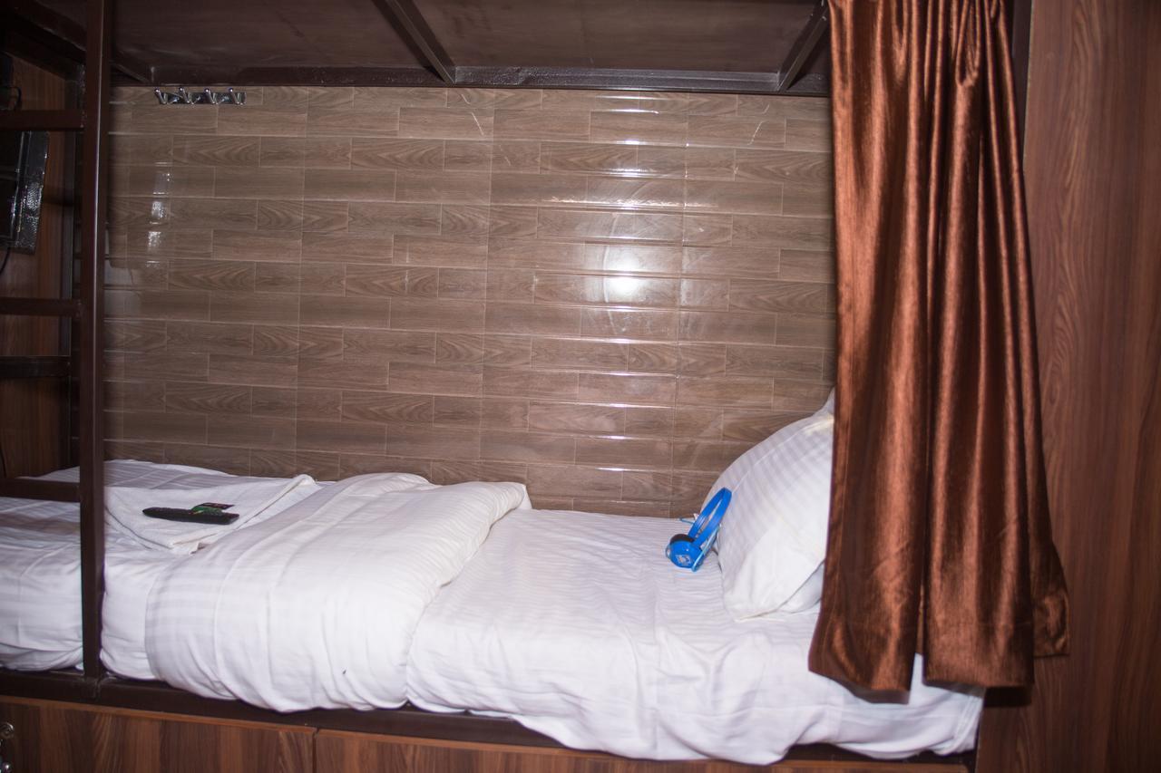 מומביי Padne Dormitory מראה חיצוני תמונה