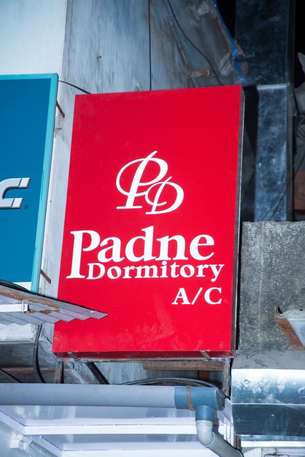מומביי Padne Dormitory מראה חיצוני תמונה