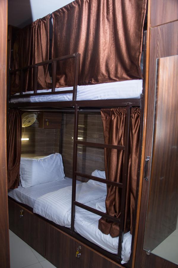 מומביי Padne Dormitory מראה חיצוני תמונה